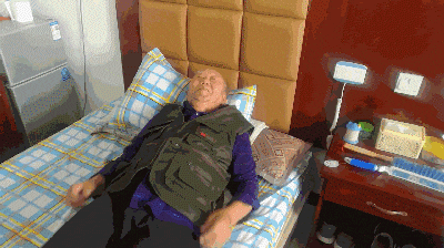 6fc6f53e06e8677ff515e9ddefd50905.gif
